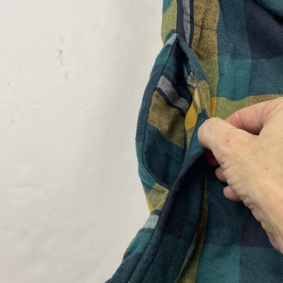 Eddie Bauer Hooded Flannel Shirt Jacket Women’s M Plaid Lined Outdoors Hike Work - Picture 12 of 12